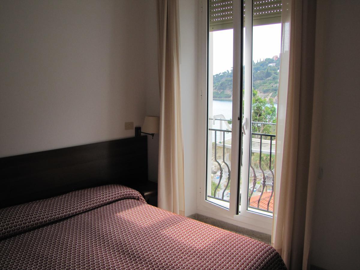 Aparthotel Holiday'S Beach Ventimiglia Exteriér fotografie